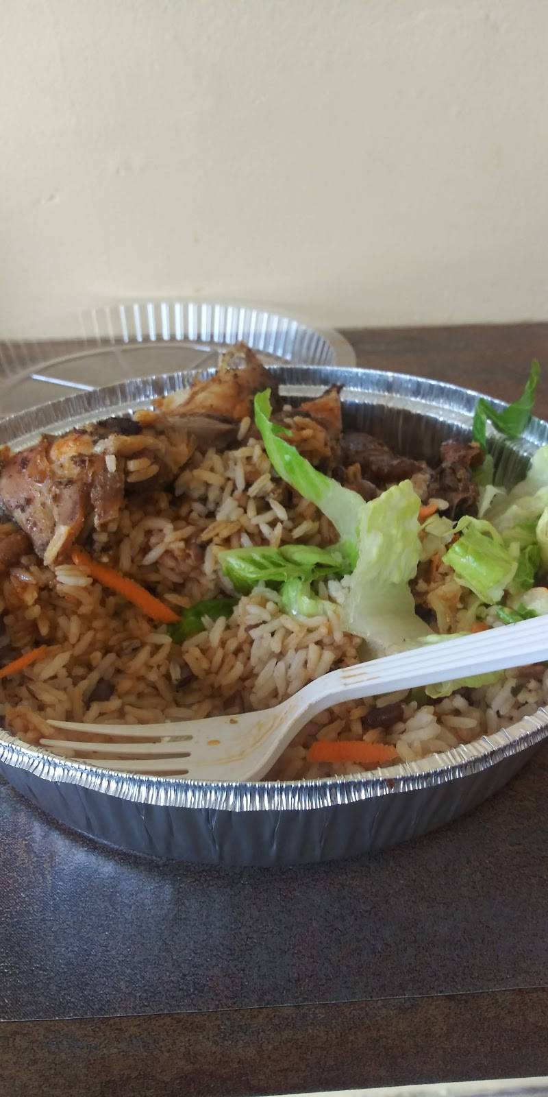 PEPPAS JERK CHICKEN | meal takeaway | 5825 W Hallandale Beach Blvd, Hollywood, FL 33023, USA | 3055427238 OR +1 305-542-7238