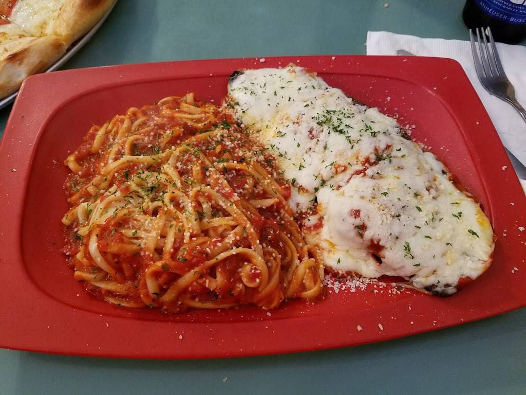 Mama Mia | restaurant | 113 3rd St, Baraboo, WI 53913, USA | 6083550373 OR +1 608-355-0373