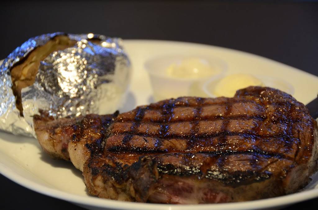 Joes Place | restaurant | 110 E 22nd Ave, Coal Valley, IL 61240, USA | 3097991400 OR +1 309-799-1400