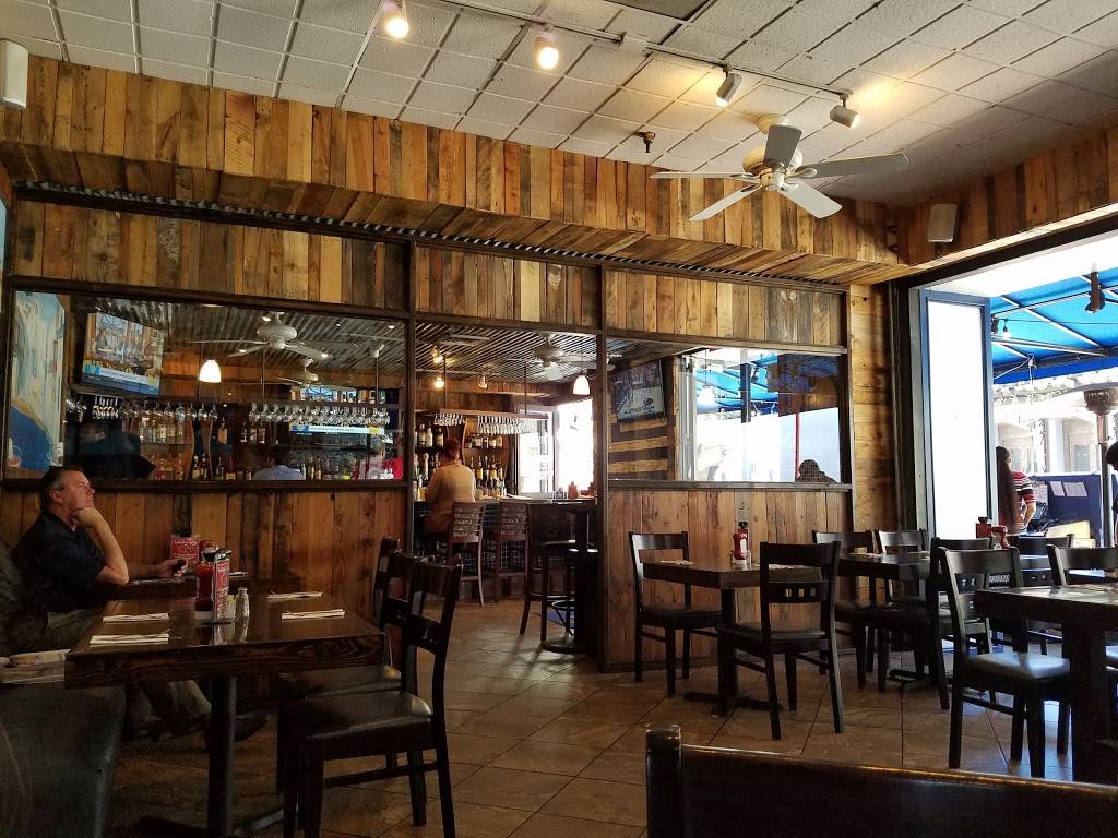 Georges Greek Cafe | restaurant | 135 Pine Ave, Long Beach, CA 90802, USA | 5624371184 OR +1 562-437-1184