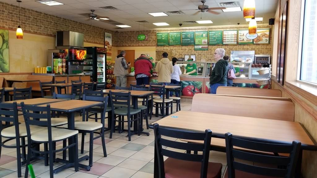 Subway | restaurant | 166 Chamber Dr, Anamosa, IA 52205, USA | 3194624411 OR +1 319-462-4411