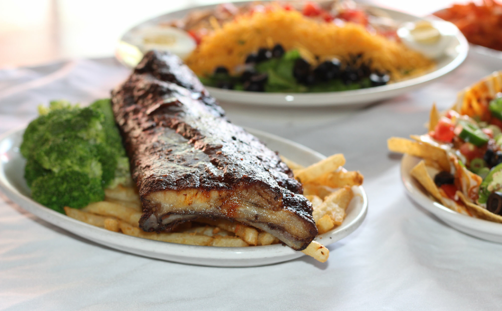 The Lodge: A Sportsmans Grill | restaurant | 7725 Colony Rd, Charlotte, NC 28226, USA | 7045445226 OR +1 704-544-5226