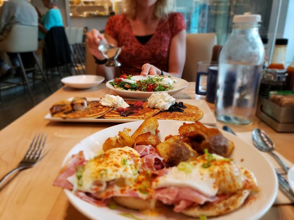 Benedicts | restaurant | 10 East Center St Skyway Level - 2nd Floor, Rochester, MN 55904, USA | 5073611208 OR +1 507-361-1208