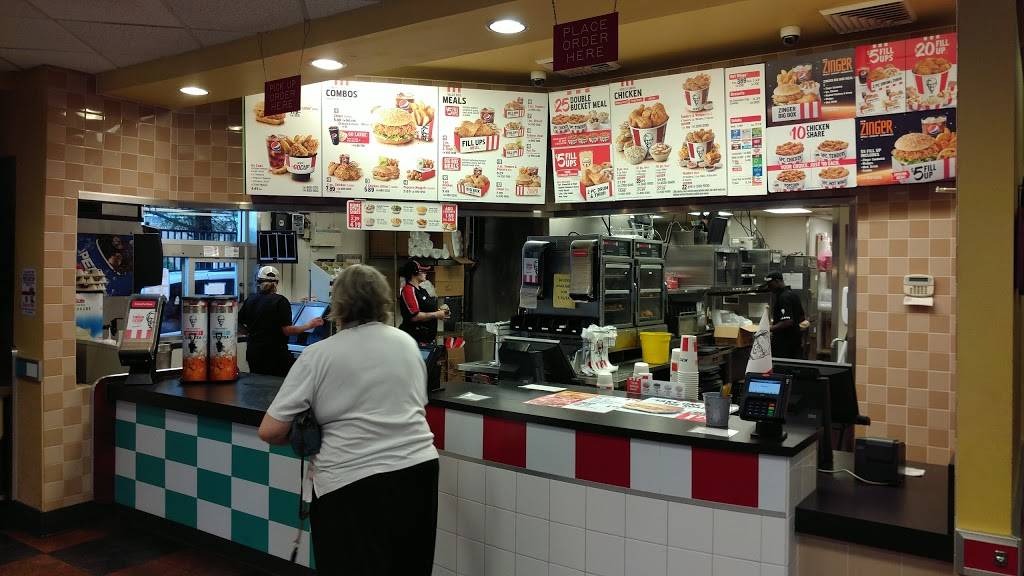 KFC | restaurant | 914 Saxon Blvd, Orange City, FL 32763, USA | 3868510640 OR +1 386-851-0640