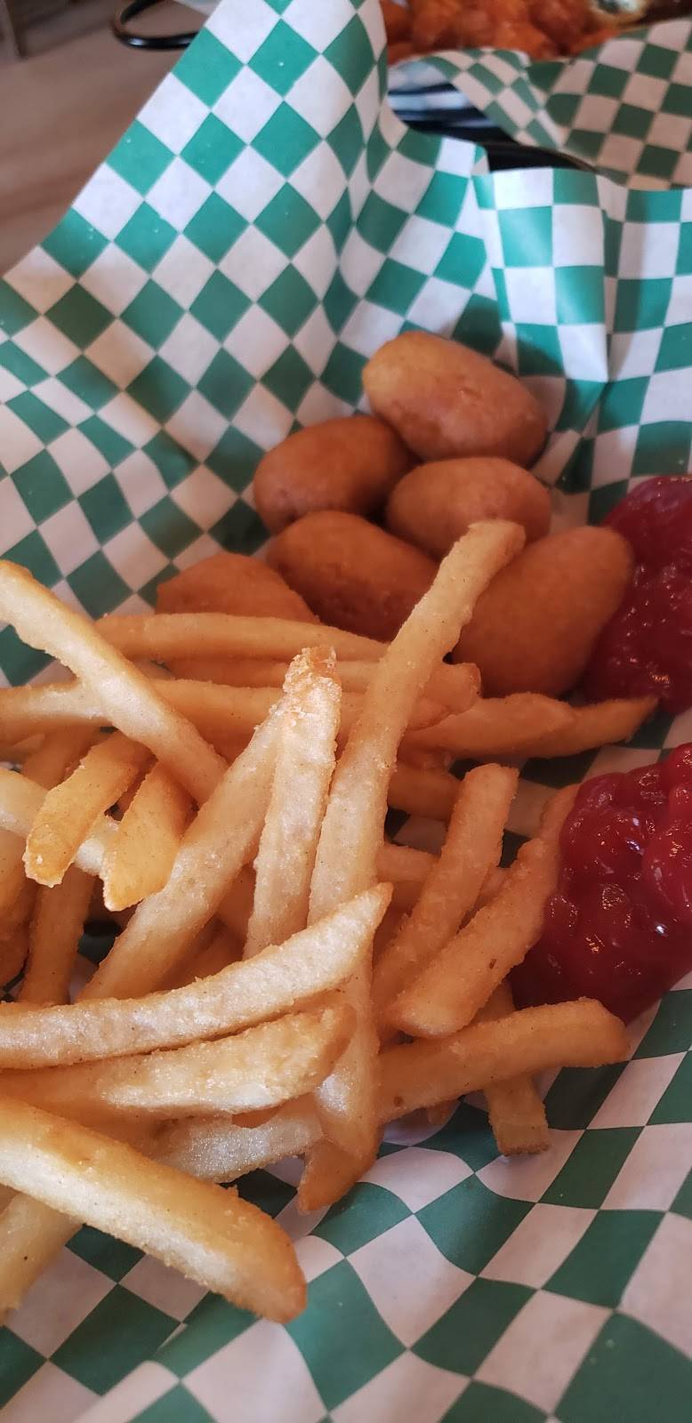 Inventors Brewpub | restaurant | 435 N Lake St Port, Port Washington, WI 53074, USA | 2622844690 OR +1 262-284-4690