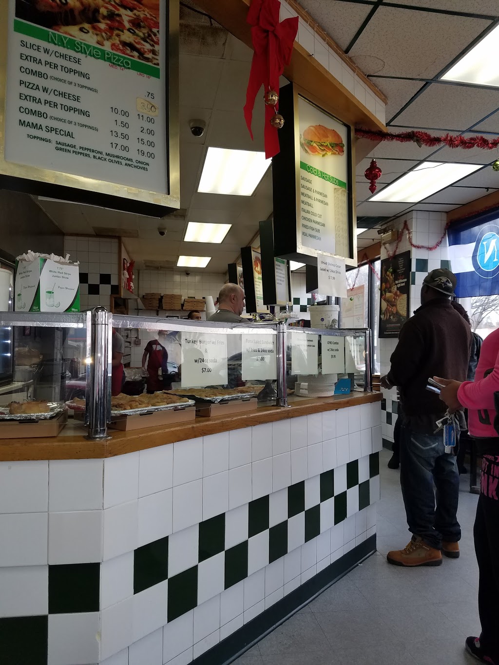 Mamma Lucia Italian Eatery | restaurant | 3240 Greenmount Ave, Baltimore, MD 21218, USA | 4108891033 OR +1 410-889-1033