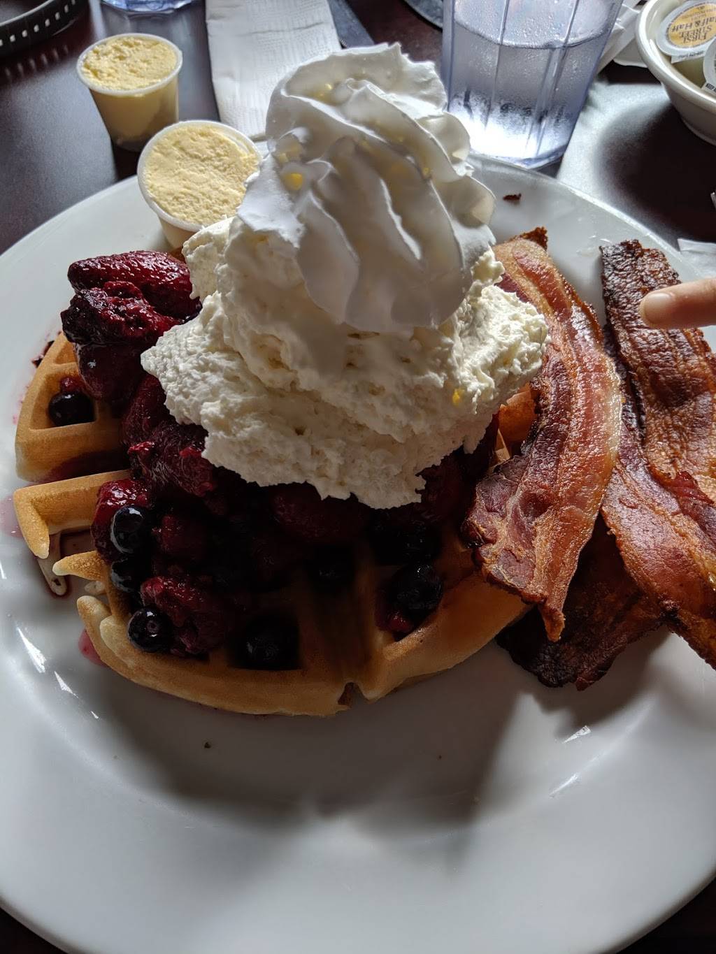 Three Flavors Kitchen | restaurant | 507 Nooksack Rd, Everson, WA 98247, USA | 3603668950 OR +1 360-366-8950