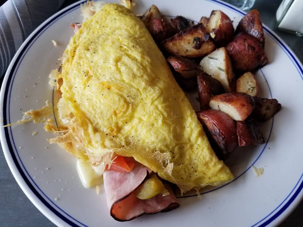 Zola Bistro | restaurant | 3030 Washtenaw Ave Suite 101, Ann Arbor, MI 48104, USA | 7344778088 OR +1 734-477-8088