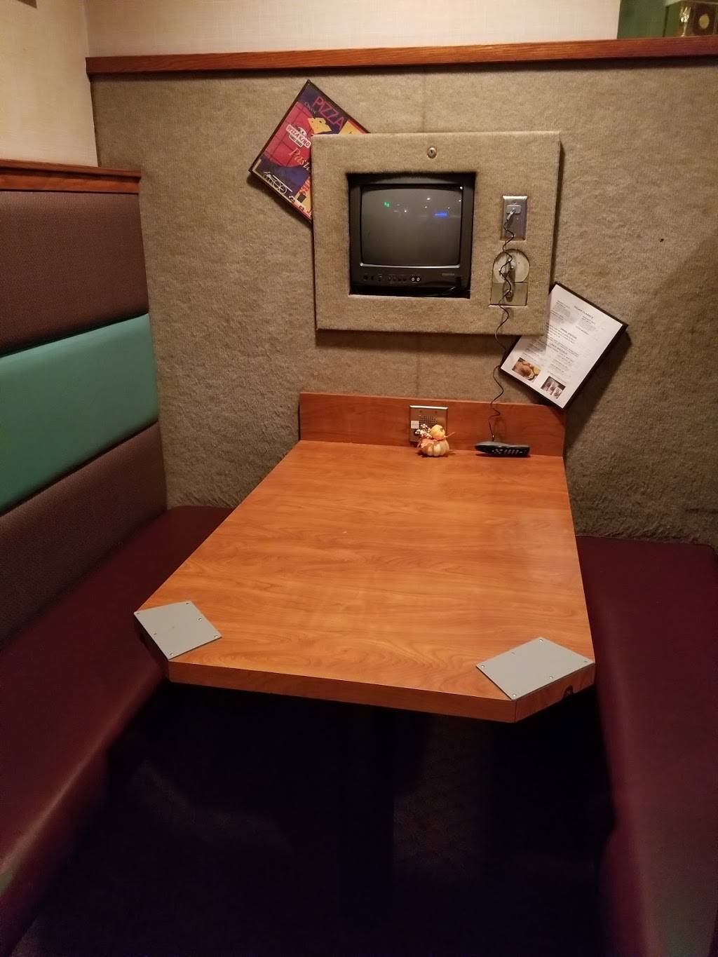 Pizza King | restaurant | 109 N Creasy Ln, Lafayette, IN 47905, USA | 7654476994 OR +1 765-447-6994