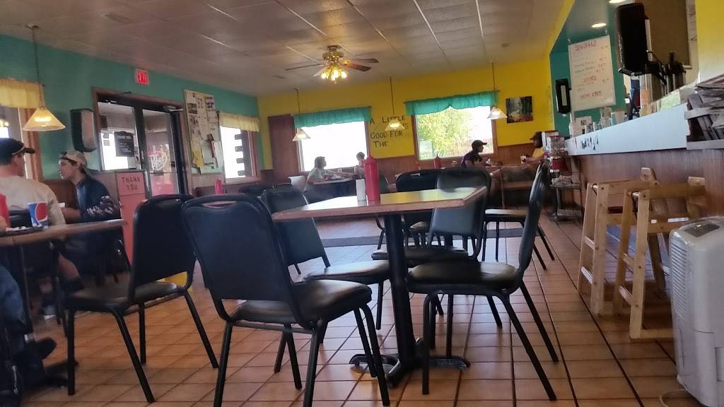 Kewaunee Custard & Grill | restaurant | 707 Main St, Kewaunee, WI 54216, USA | 9203880720 OR +1 920-388-0720