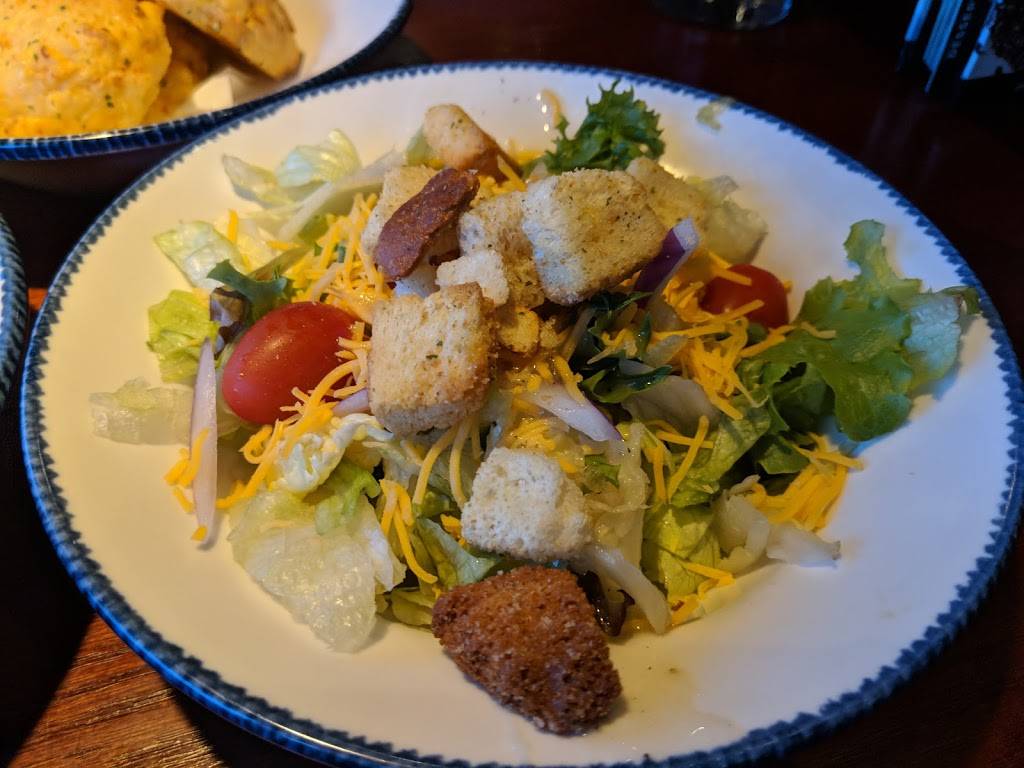 Red Lobster | restaurant | 1901 N Prospect Ave, Champaign, IL 61822, USA | 2173552577 OR +1 217-355-2577