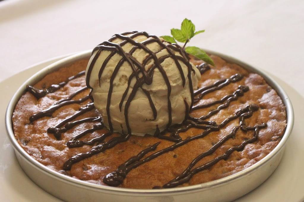 Incredible Mos | restaurant | 1355 Silver Lake Crossings Blvd, Grawn, MI 49637, USA | 2319441355 OR +1 231-944-1355