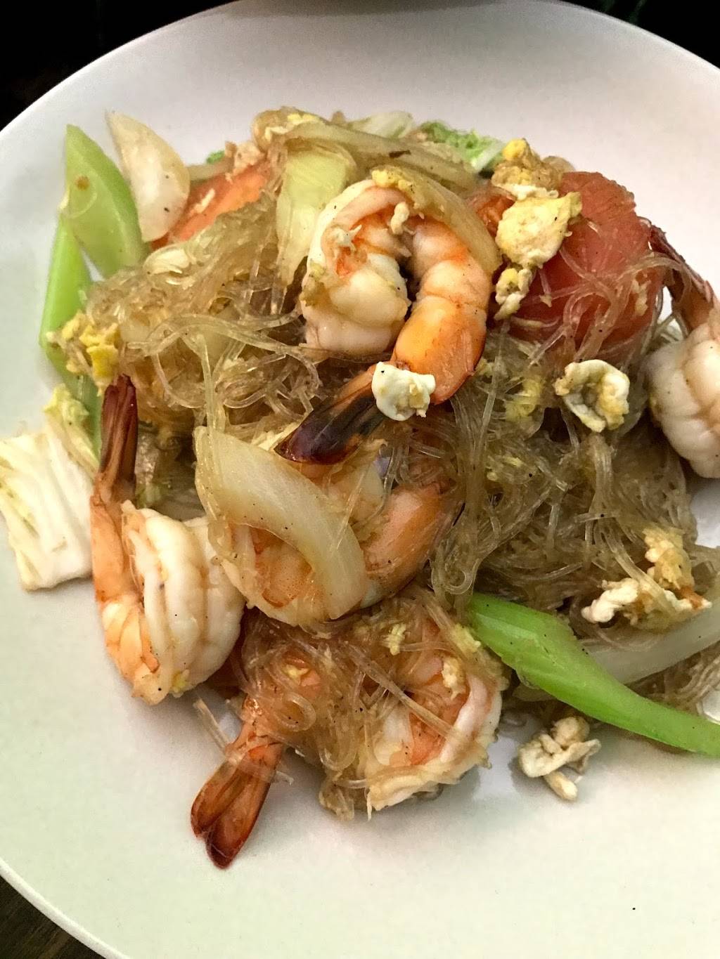 Lum Dee Thai Cuisine | restaurant | 218 Columbia St, Brooklyn, NY 11231, United States | 7186432737 OR +1 718-643-2737