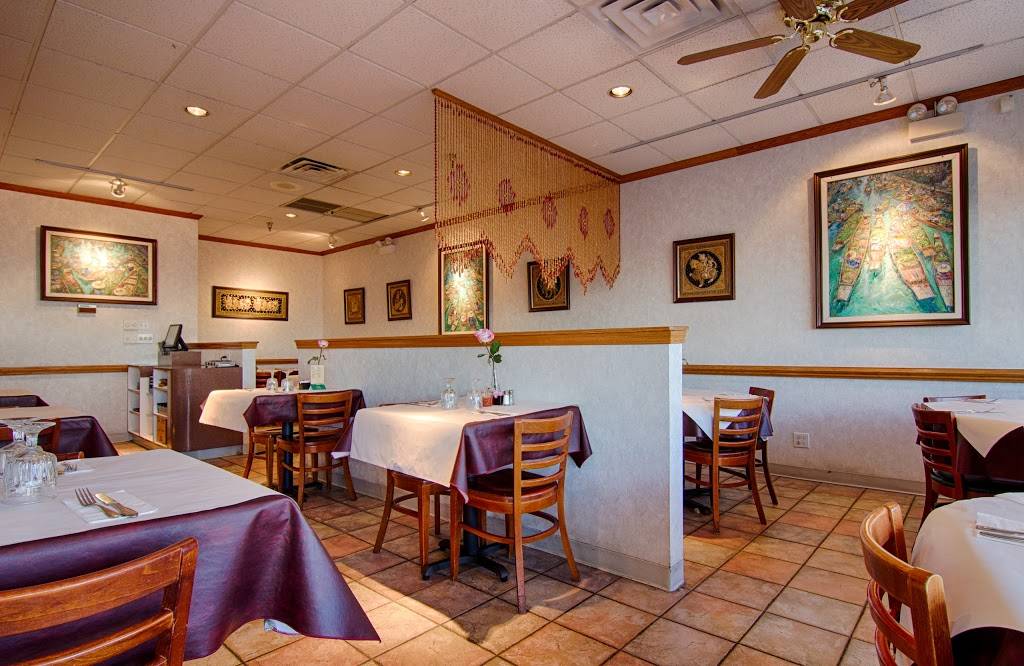 Thai Garden | restaurant | 225 W Golf Rd, Schaumburg, IL 60195, USA | 8475191770 OR +1 847-519-1770