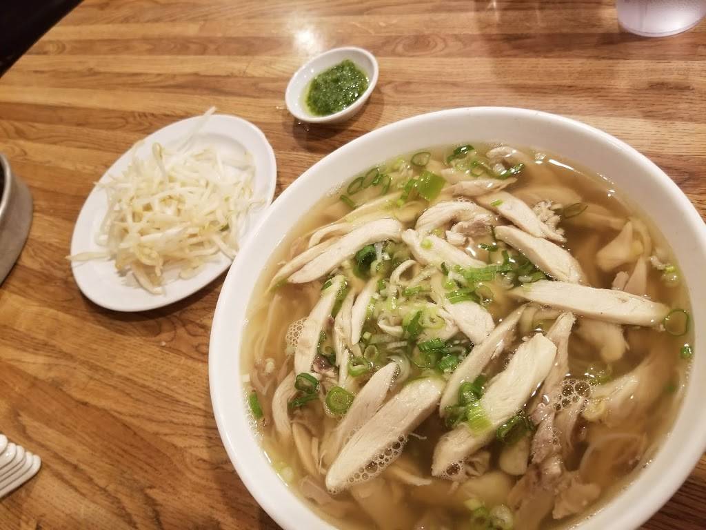 Phở Gà Hương Quê Cafe | cafe | 1228 7th Ave, Oakland, CA 94606, USA | 5108358488 OR +1 510-835-8488