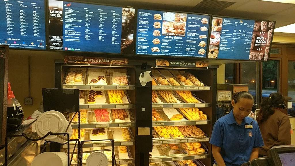 Dunkin Donuts | cafe | 5985 13th St, Fort Belvoir, VA 22060, USA | 7037813000 OR +1 703-781-3000