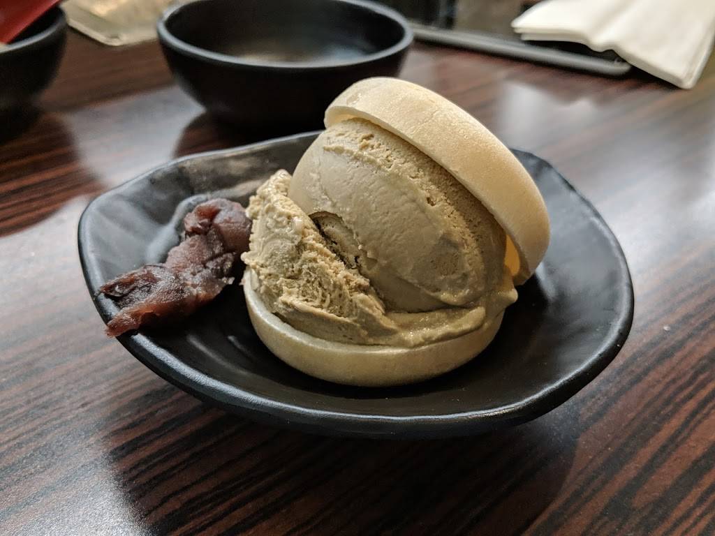 Kura Revolving Sushi Bar | restaurant | 1719 E Golf Rd, Schaumburg, IL 60173, USA | 6302830654 OR +1 630-283-0654