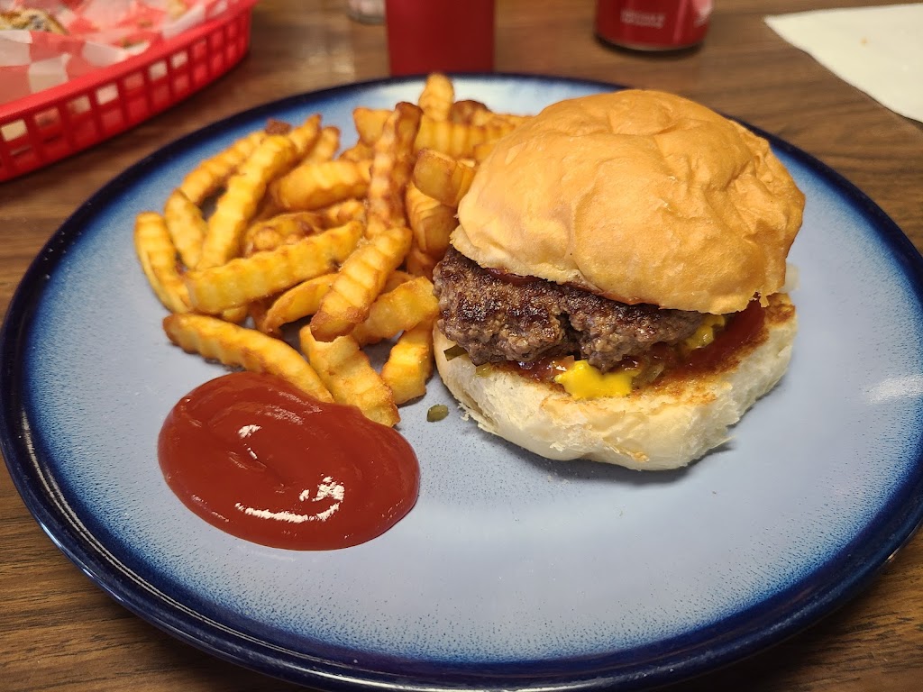 Shelby Bakery | restaurant | 216 N Michigan Ave, Shelby, MI 49455, USA | 2318612740 OR +1 231-861-2740