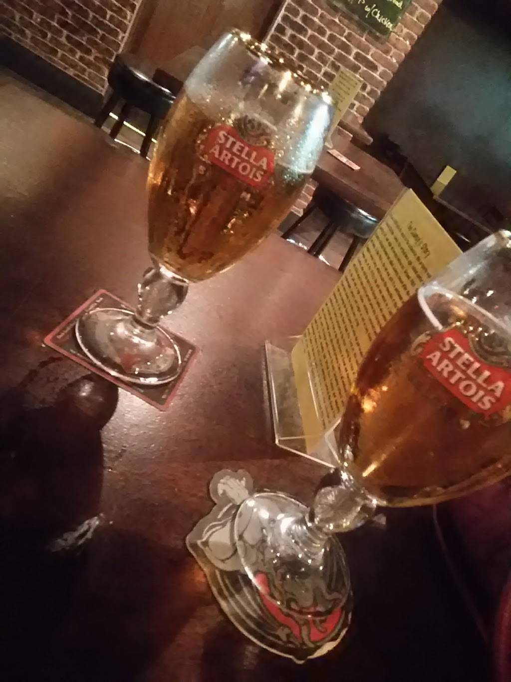 Clancys | restaurant | 803 E Broadway, Long Beach, CA 90802, USA | 5624371836 OR +1 562-437-1836