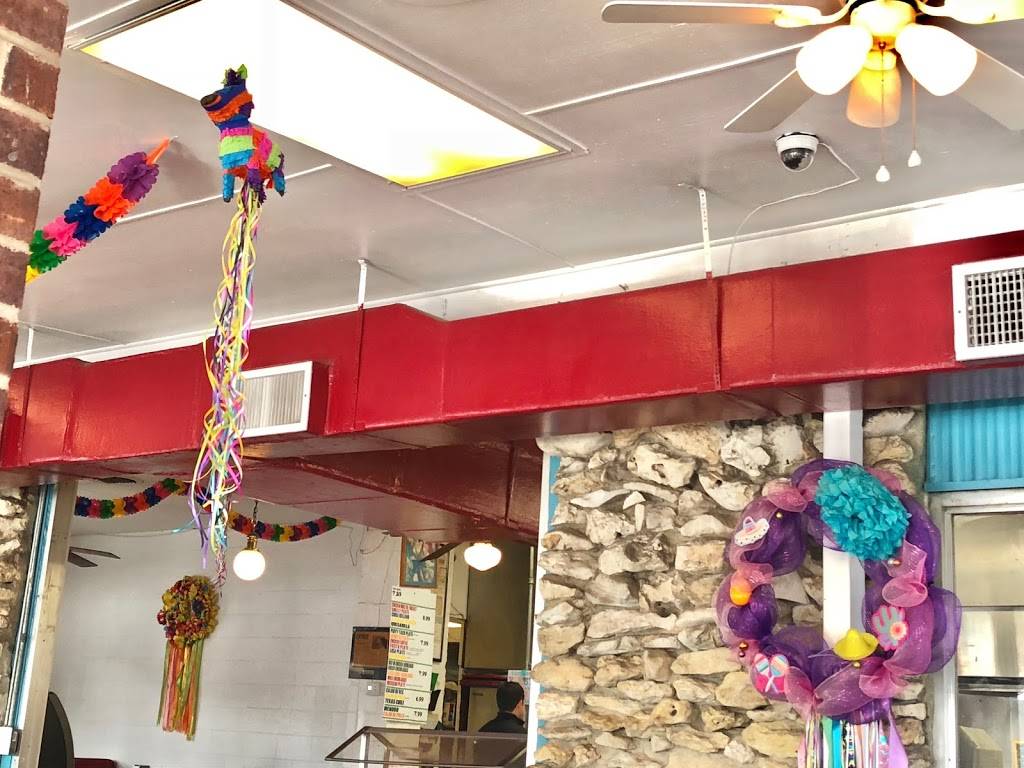 Taco House | restaurant | 6307 San Pedro Ave, San Antonio, TX 78216, USA | 2103413136 OR +1 210-341-3136