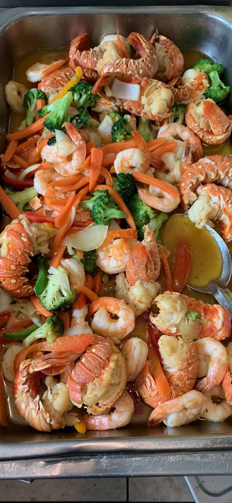 Supreme Jamaican and American Cuisine | restaurant | 3634 White Plains Rd, The Bronx, NY 10467, USA | 7187084247 OR +1 718-708-4247