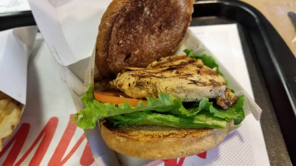 Chick-fil-A | restaurant | 565 S Vance St, Lakewood, CO 80226, USA | 3039276303 OR +1 303-927-6303