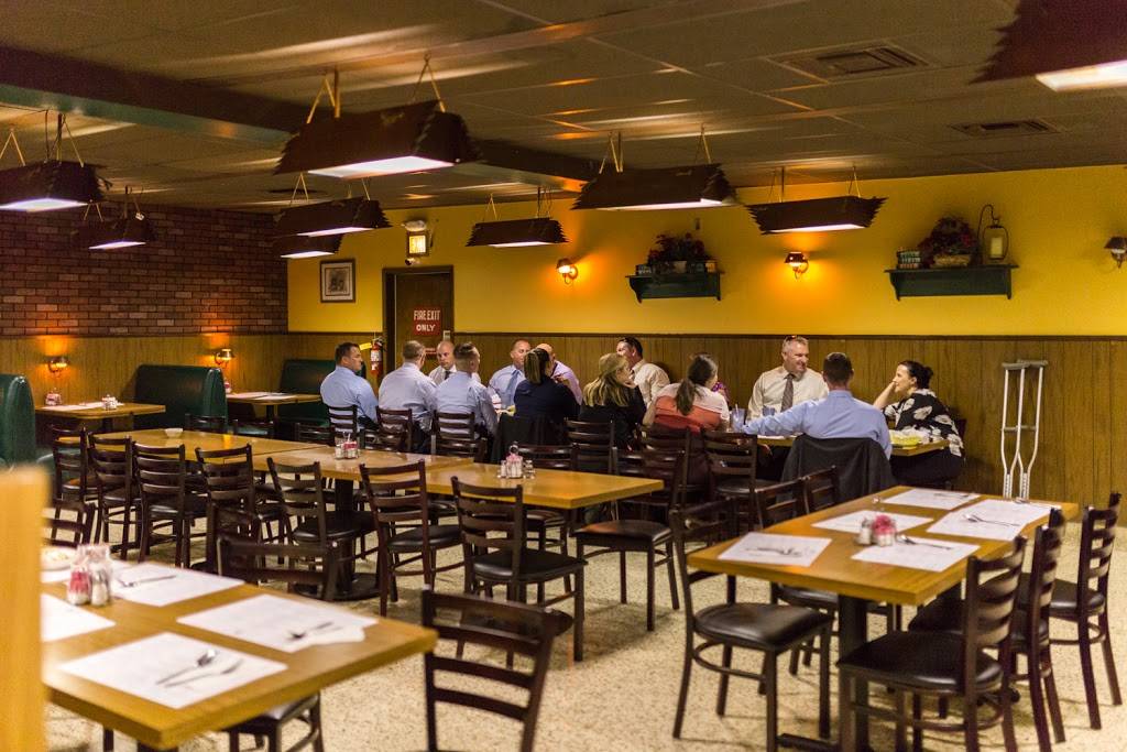 Vinces Spaghetti | restaurant | 1206 W Holt Blvd, Ontario, CA 91762, USA | 9099867074 OR +1 909-986-7074