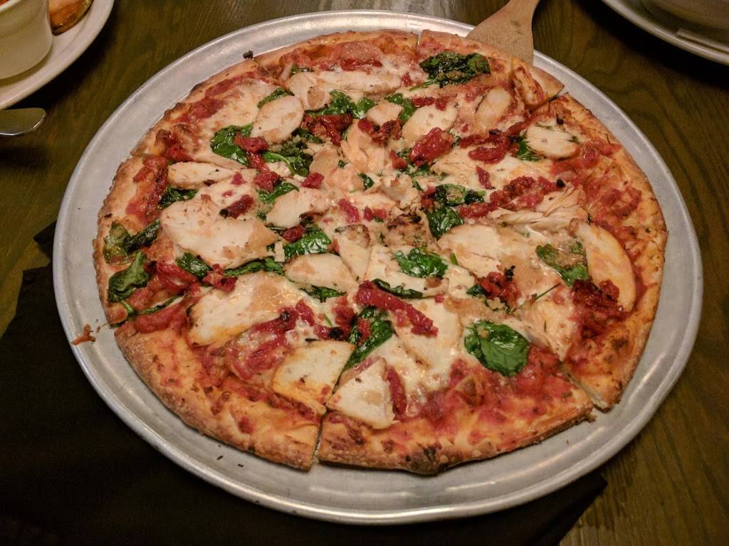 Pestos Italian Kitchen & Wine Bar | restaurant | 1960 W Ray Rd #4, Chandler, AZ 85224, USA | 4808212949 OR +1 480-821-2949