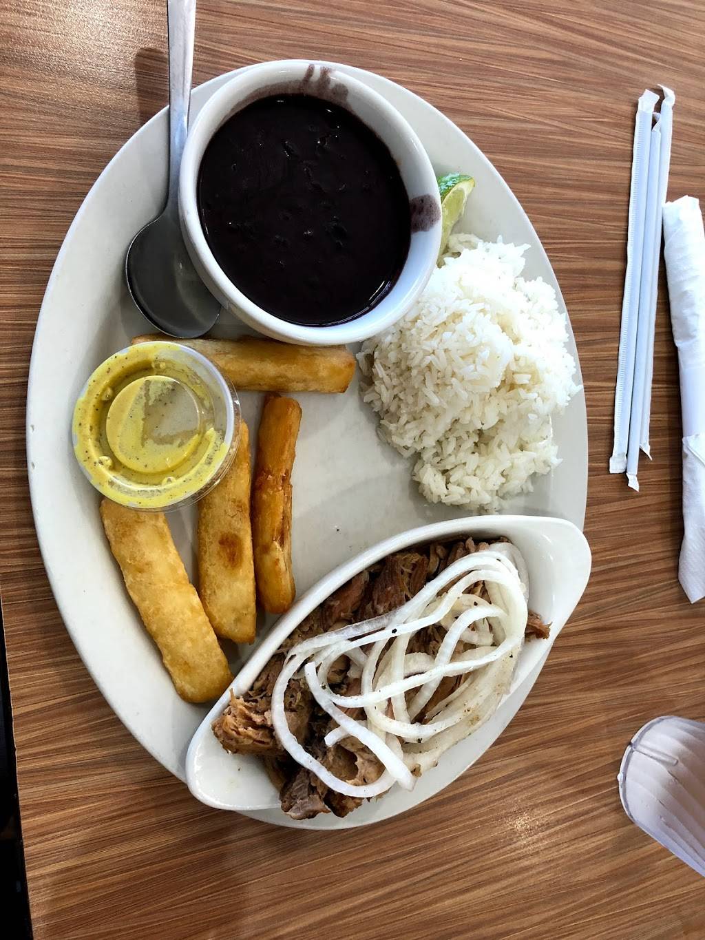 Habanos Oceanfront Dining | restaurant | 73510 Overseas Hwy, Islamorada, FL 33036, USA | 3055176313 OR +1 305-517-6313