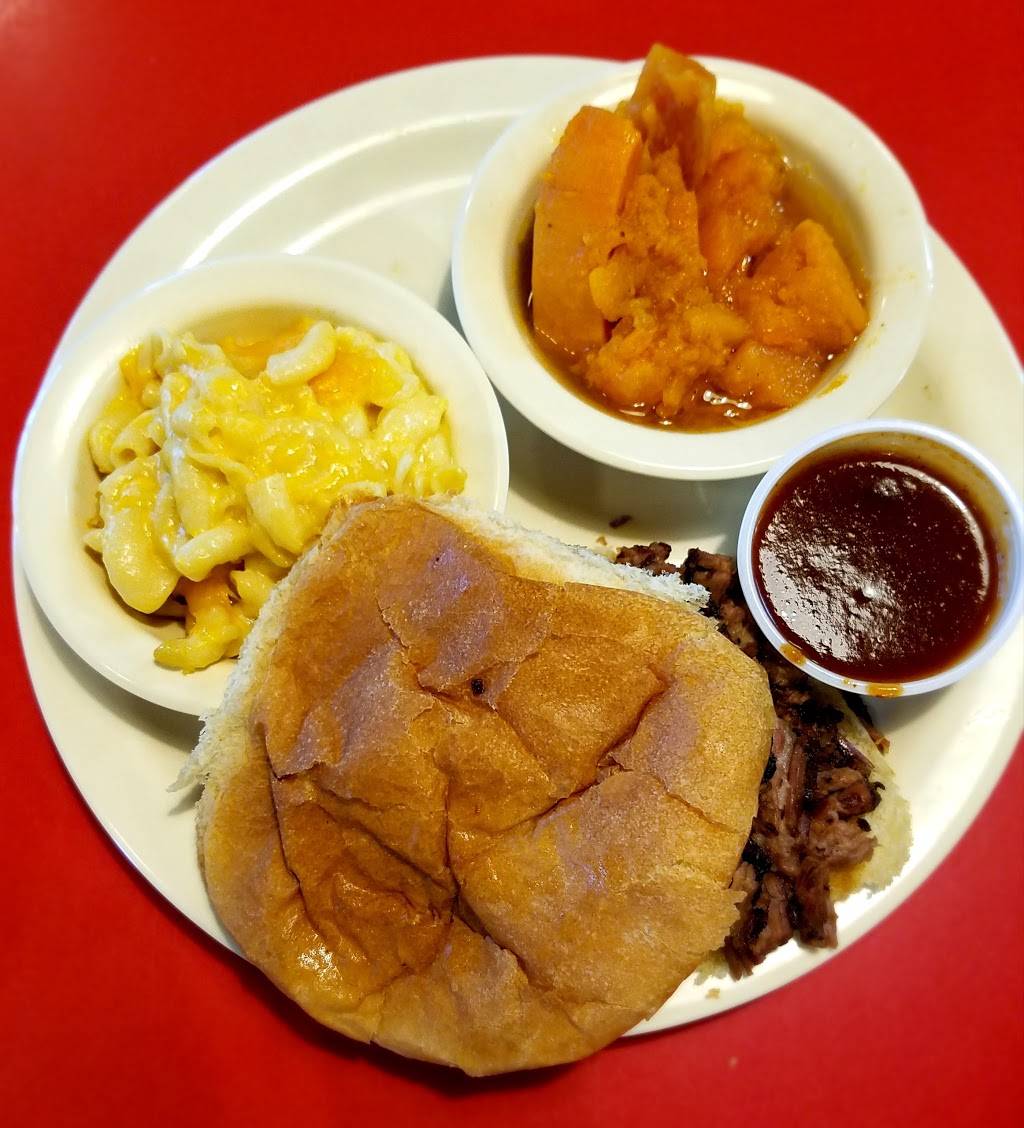 Smokey Johns Bar-B-Que & Home Cooking | restaurant | 1820 W Mockingbird Ln, Dallas, TX 75235, USA | 2143522752 OR +1 214-352-2752