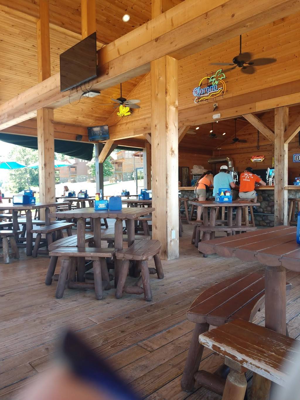 Lakehouse Grill | restaurant | 721 US-411, Vonore, TN 37885, USA | 4238842829 OR +1 423-884-2829