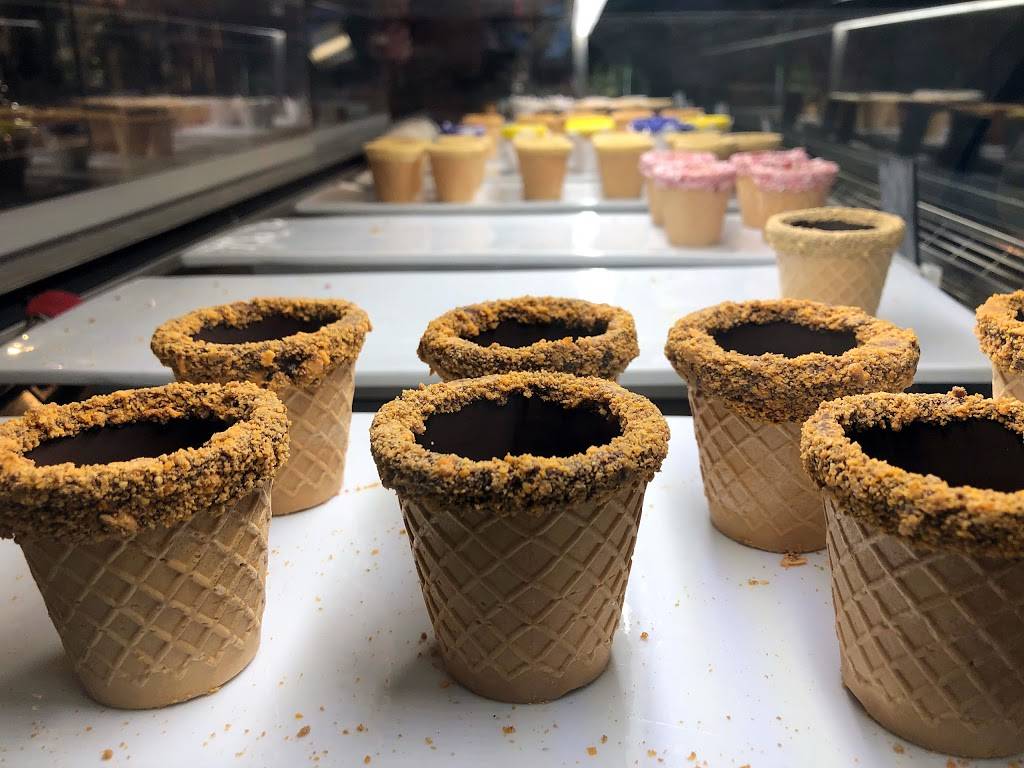 Waffleshot | cafe | 6333 W 3rd St stall 530, Los Angeles, CA 90036, USA | 3234247078 OR +1 323-424-7078