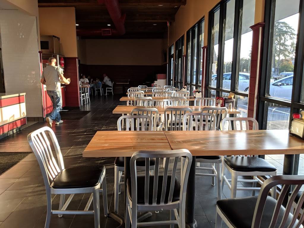 Wayback Burgers | restaurant | 505 E Tulare Ave, Tulare, CA 93274, USA | 5594675070 OR +1 559-467-5070