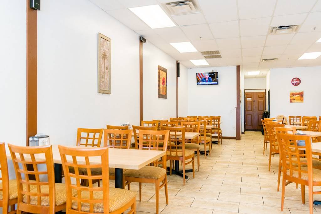 Mighty Gyros | restaurant | 18589 N 59th Ave suite 103, Glendale, AZ 85308, USA | 6025594088 OR +1 602-559-4088