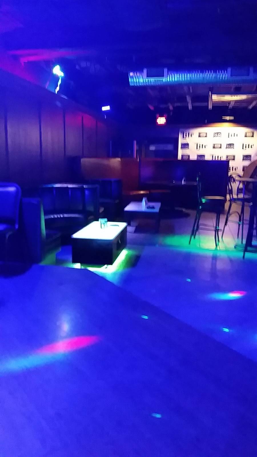 Stix & Stones Bar & Grill | restaurant | 11404 US-24, Sugar Creek, MO 64054, USA | 8168337849 OR +1 816-833-7849