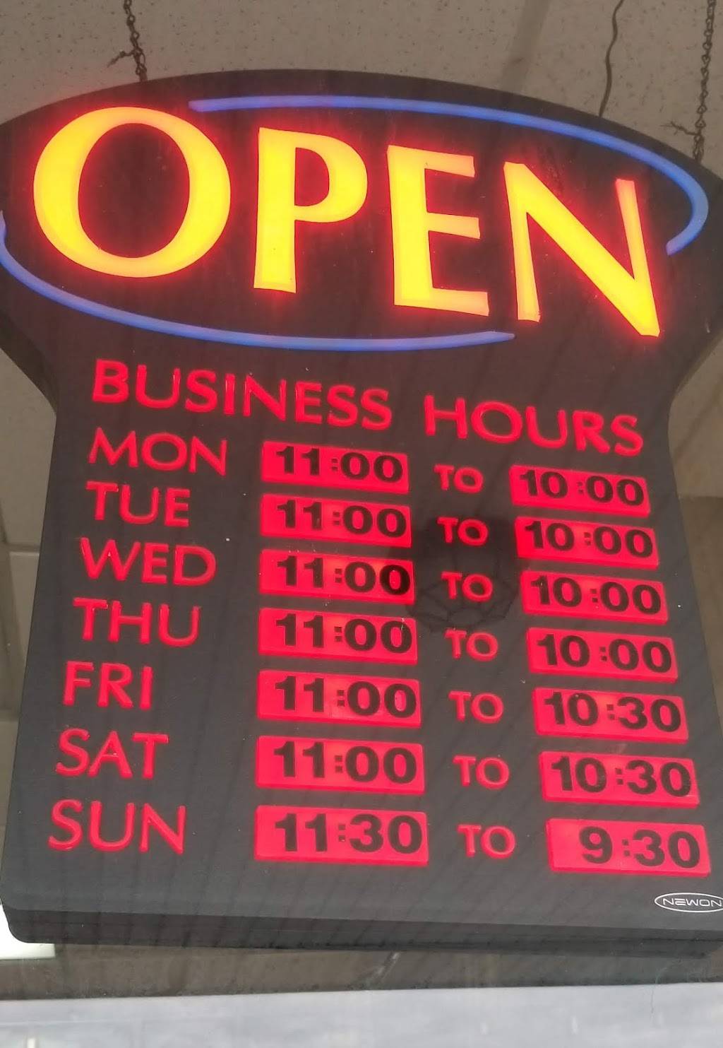 Huas Garden Chinese Restaurant | restaurant | 4150 Hancock Bridge Pkwy #9, North Fort Myers, FL 33903, USA | 2399977100 OR +1 239-997-7100