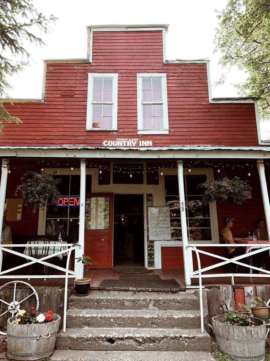 Trout Lake Country Inn | restaurant | 15 Guler Rd, Trout Lake, WA 98650, USA | 5093953667 OR +1 509-395-3667