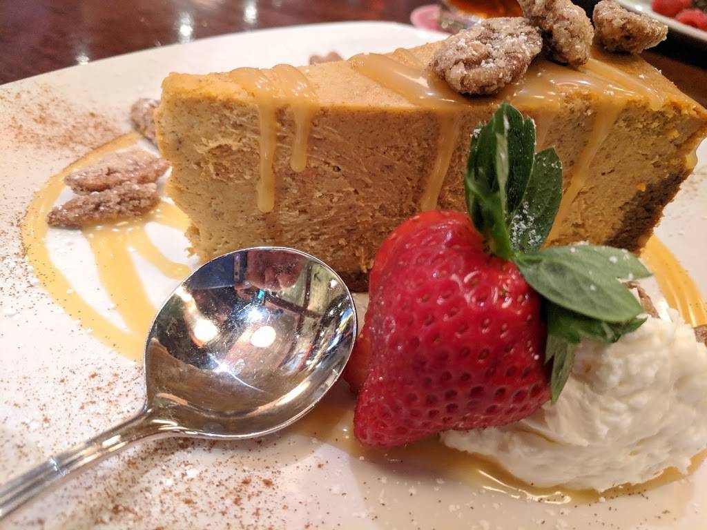 Pappadeaux Seafood Kitchen | restaurant | 2610 International Pkwy, Terminal A, Gate 25, Dallas, TX 75261, USA | 9726153508 OR +1 972-615-3508