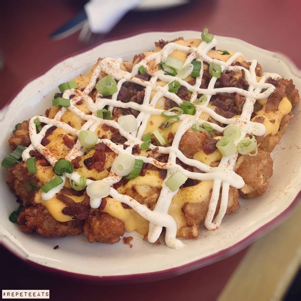 DeOs Pizzeria & Pub | restaurant | 417 E Mill St, Plymouth, WI 53073, USA | 9208928485 OR +1 920-892-8485