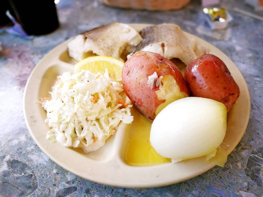 Pelletiers Restaurant & Fish Boil | restaurant | 4199 Main St, Fish Creek, WI 54212, USA | 9208683313 OR +1 920-868-3313