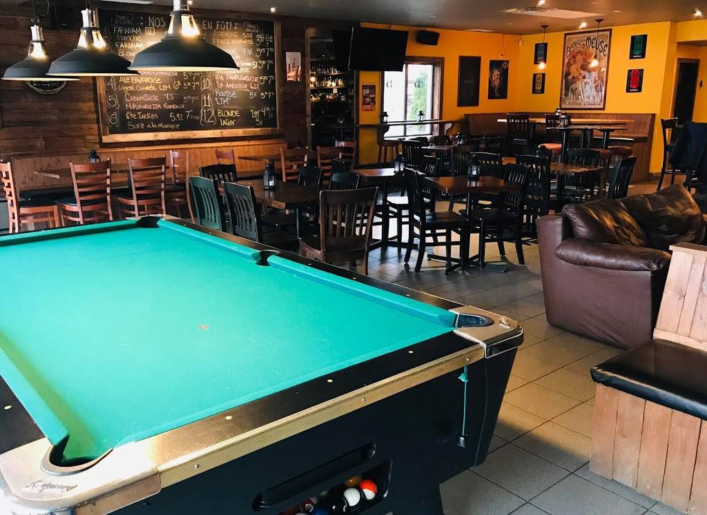 Bière-Ô-Loo | restaurant | 4920 Rue Foster, Waterloo, QC J0E 2N0, Canada | 4507344004 OR +1 450-734-4004