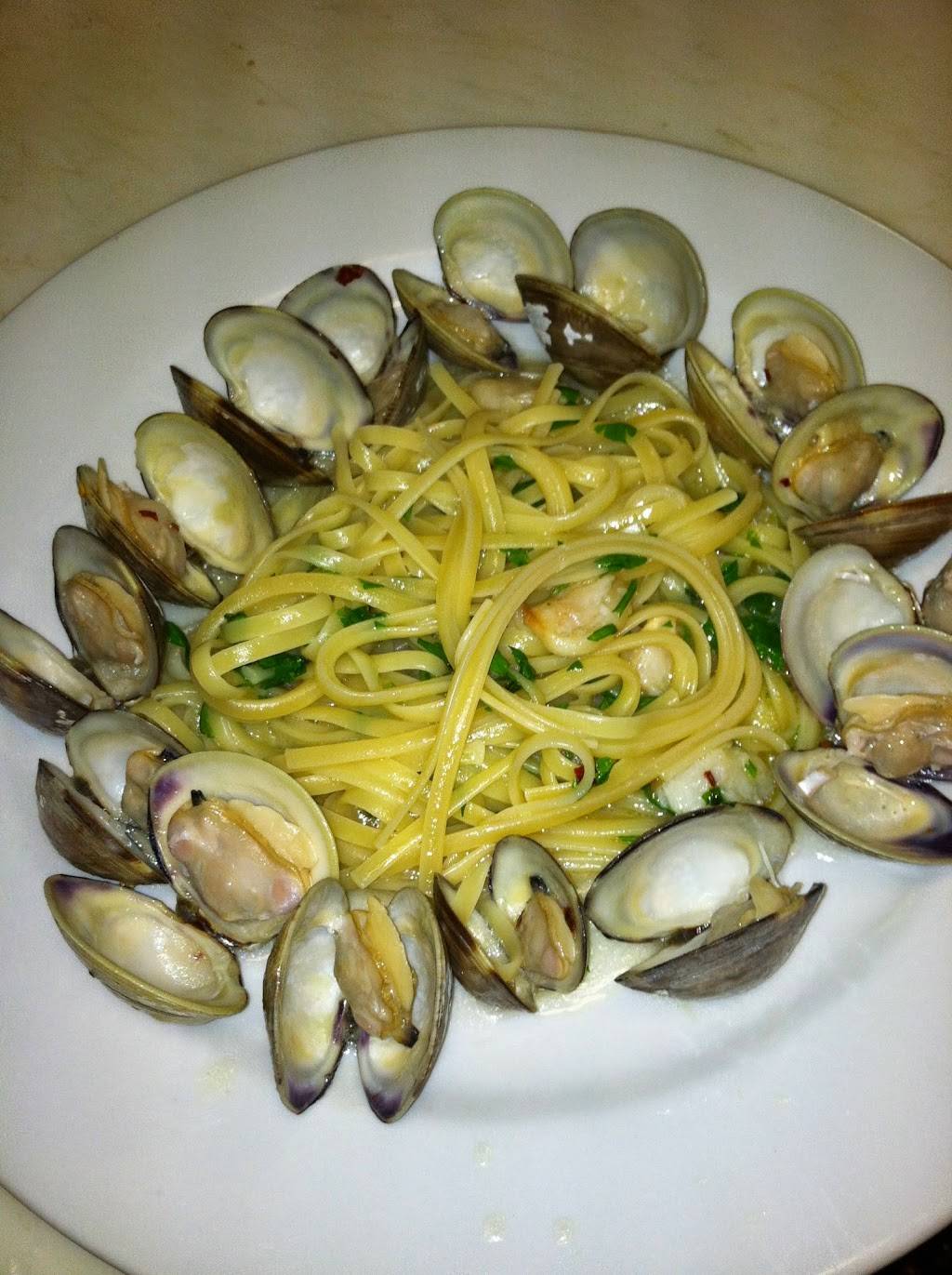 Pasta E Pani By Salvatore | restaurant | 1340 N Great Neck Rd, Virginia Beach, VA 23454, USA | 7574223232 OR +1 757-422-3232