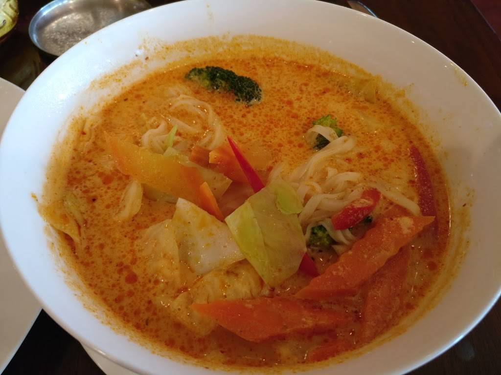 Spice of Thai | restaurant | 690 Holcomb Bridge Rd #220, Roswell, GA 30076, USA | 6788782277 OR +1 678-878-2277