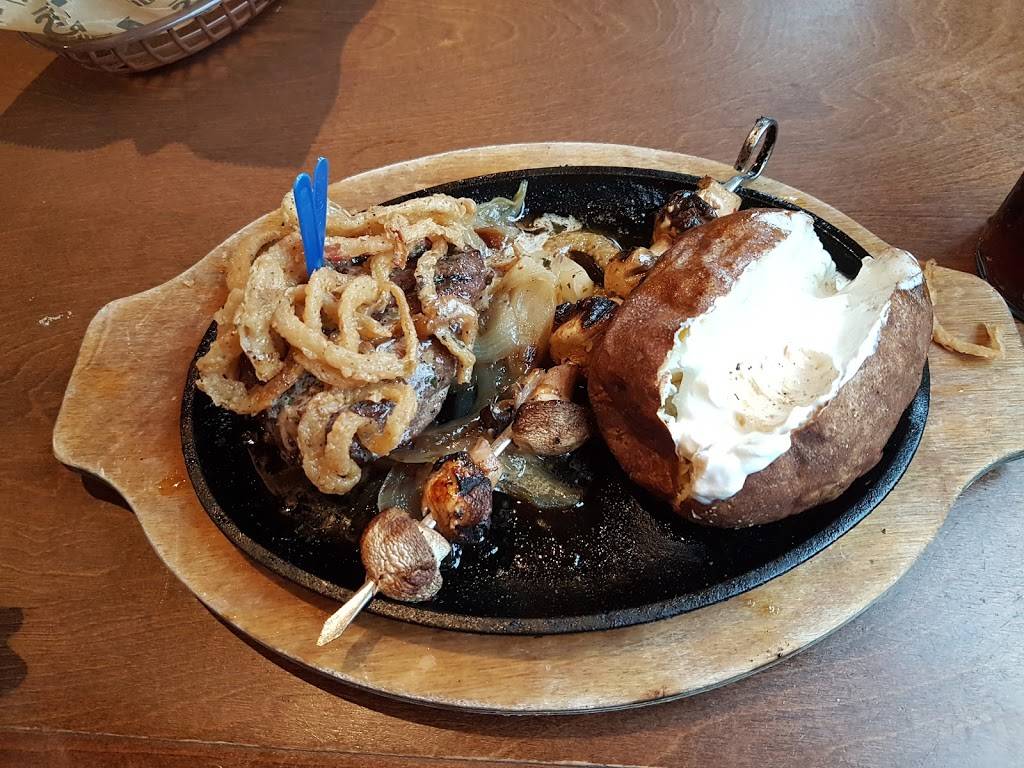 Logans Roadhouse | restaurant | 65 Wilderness Trail, Hamburg, PA 19526, USA | 6105622055 OR +1 610-562-2055