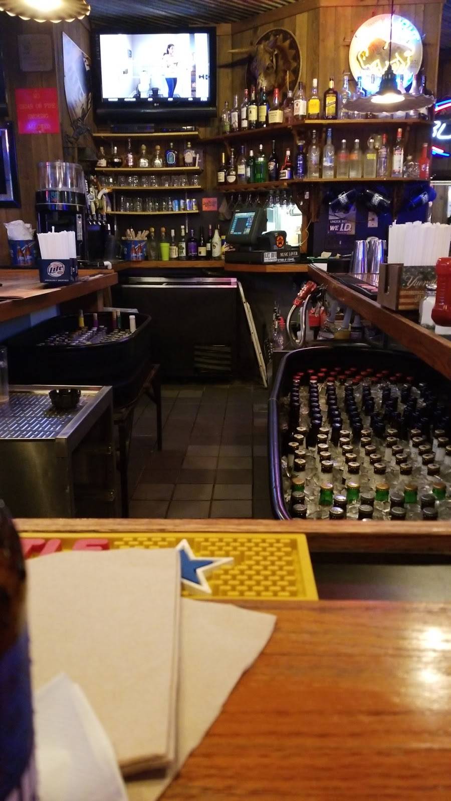 Buffalos | restaurant | 1421 Highway 16 West, Griffin, GA 30223, USA | 7702282321 OR +1 770-228-2321