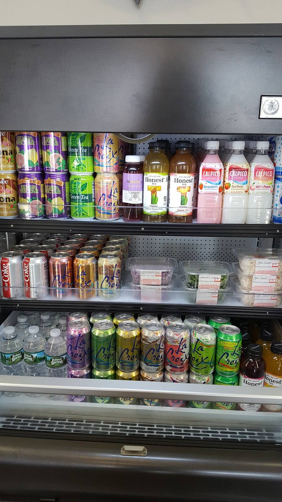 Pokemoto Hawaiian Poke | restaurant | 2100 Dixwell Ave, Hamden, CT 06514, USA | 2038915560 OR +1 203-891-5560