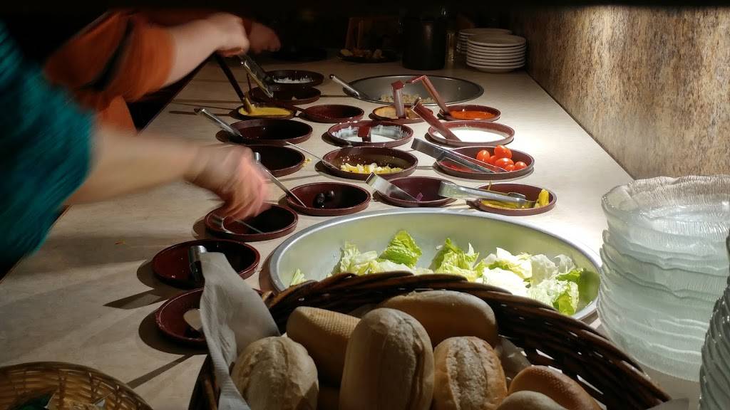 Mr Zs | restaurant | 601 Burnell Rd, Riley, MI 48041, USA | 8103923070 OR +1 810-392-3070