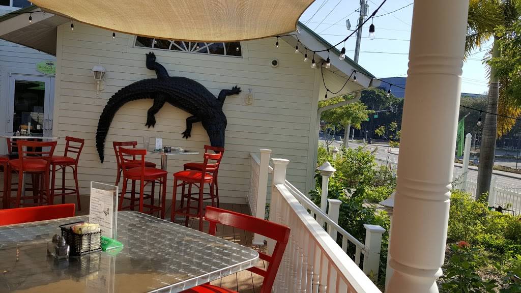 The Gathering Place At Butterfly Estates | restaurant | 8359 Beacon Blvd, Fort Myers, FL 33907, USA | 2396902359 OR +1 239-690-2359