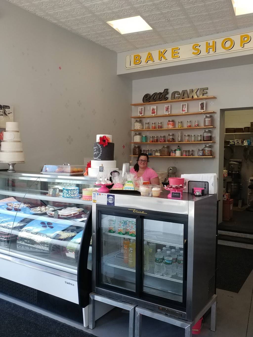 Flour(ish) Bake Shoppe | bakery | 79 Rantoul St, Beverly, MA 01915, USA | 9789691136 OR +1 978-969-1136