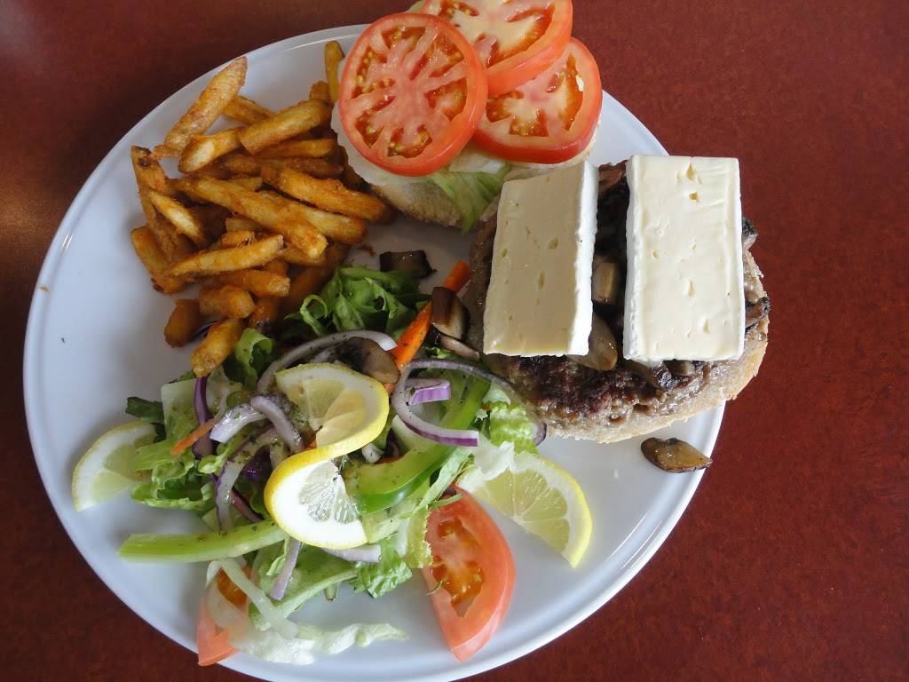 Le Ptit Réveil - La Ptite Soirée | restaurant | 425 Boulevard Sir-Wilfrid-Laurier, Beloeil, QC J3G 4H7, Canada | 4508136930 OR +1 450-813-6930